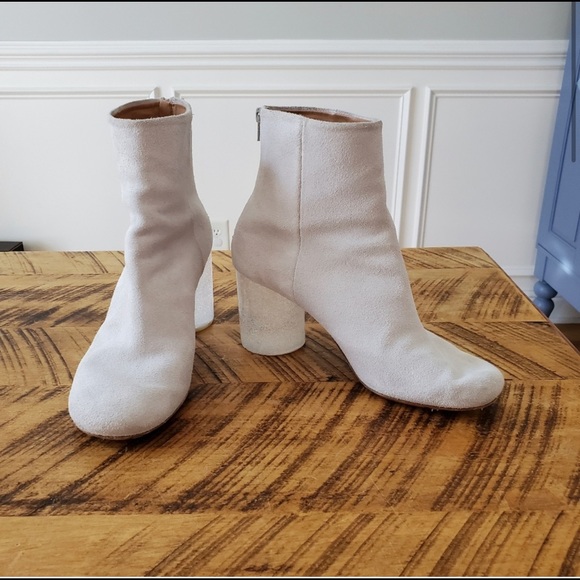 MAISON MARTIN MARGIELA | White Suede Ankle Booties - Picture 1 of 5